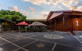 Oyo 1427 Azzahra Guest House Syariah